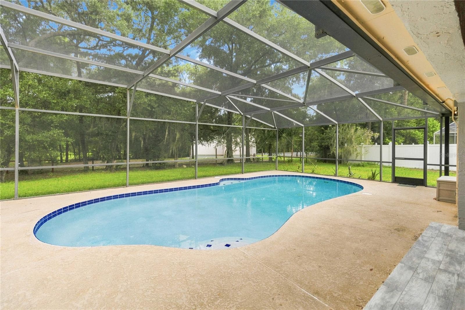 Single Family Residence at 169 DUNCAN TRL, LONGWOOD, photo 32 of 36