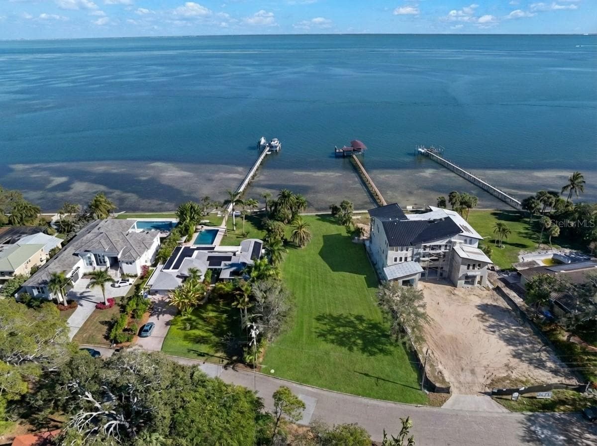 0.51 Acres & 90' Tampa Bay waterfront - 6100 BAHAMA SHORES DR S, ST PETERSBURG