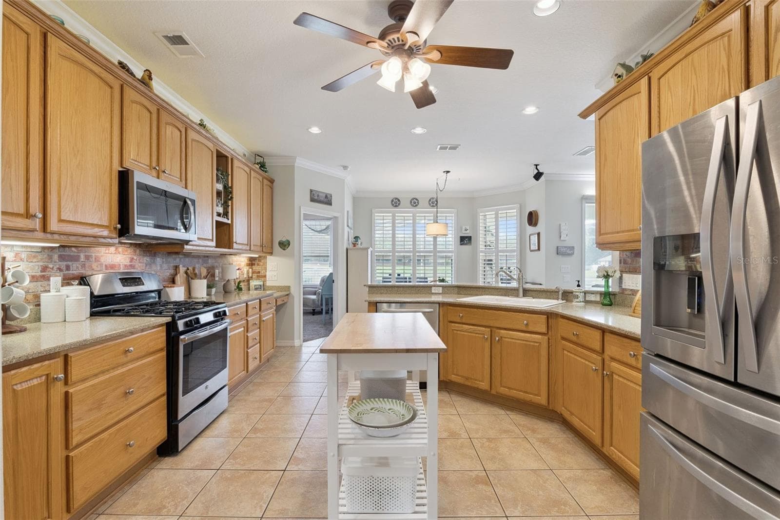 Single Family Residence at 106 OAK HAVEN CIR, DELAND, photo 17 of 49