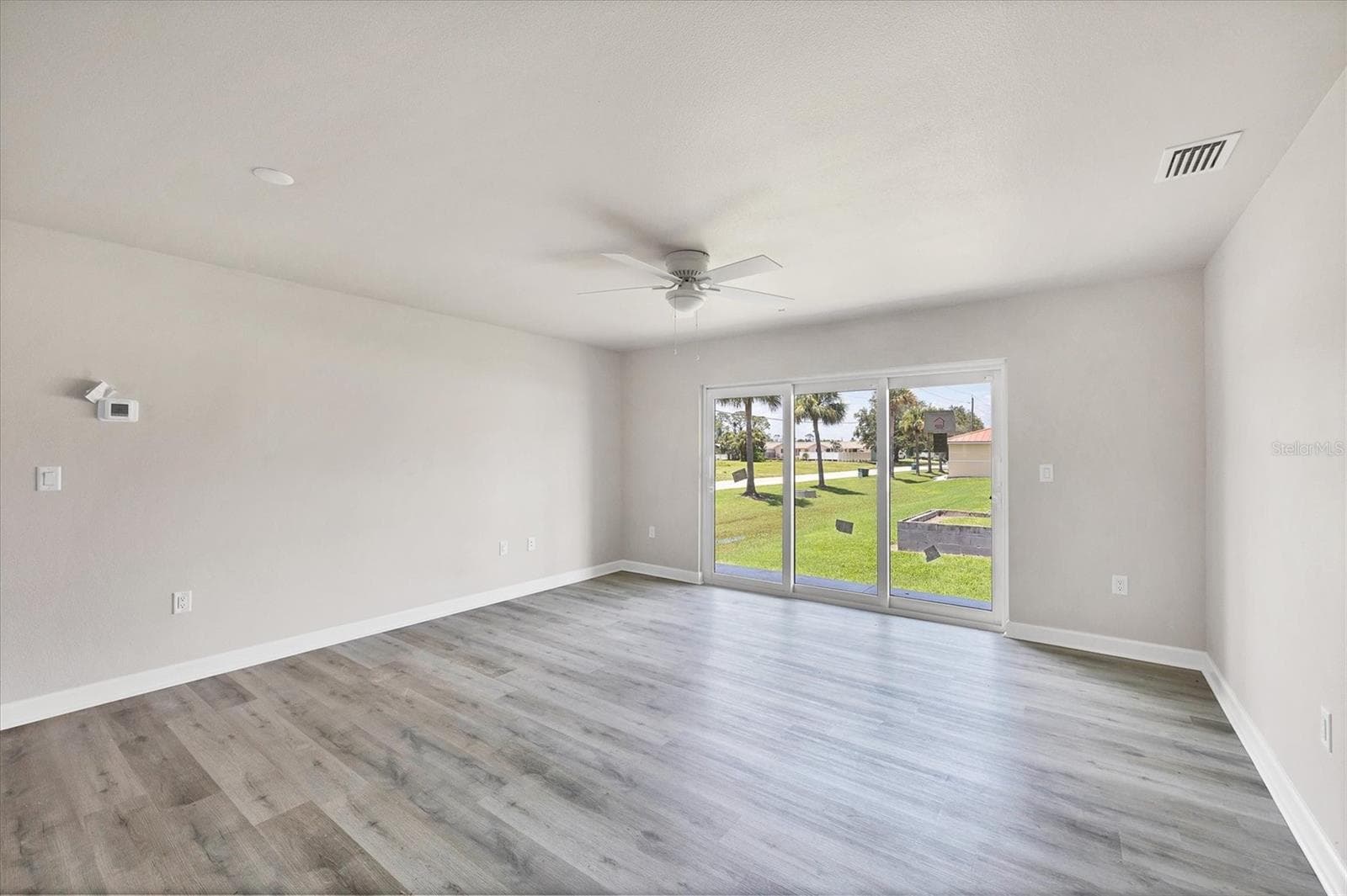Triplex at 238 BOUNDARY BLVD, ROTONDA WEST, photo 8 of 52