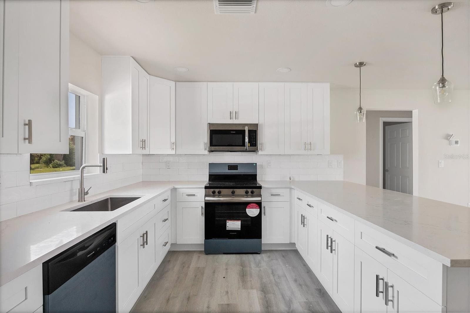 Triplex at 238 BOUNDARY BLVD, ROTONDA WEST, photo 12 of 52