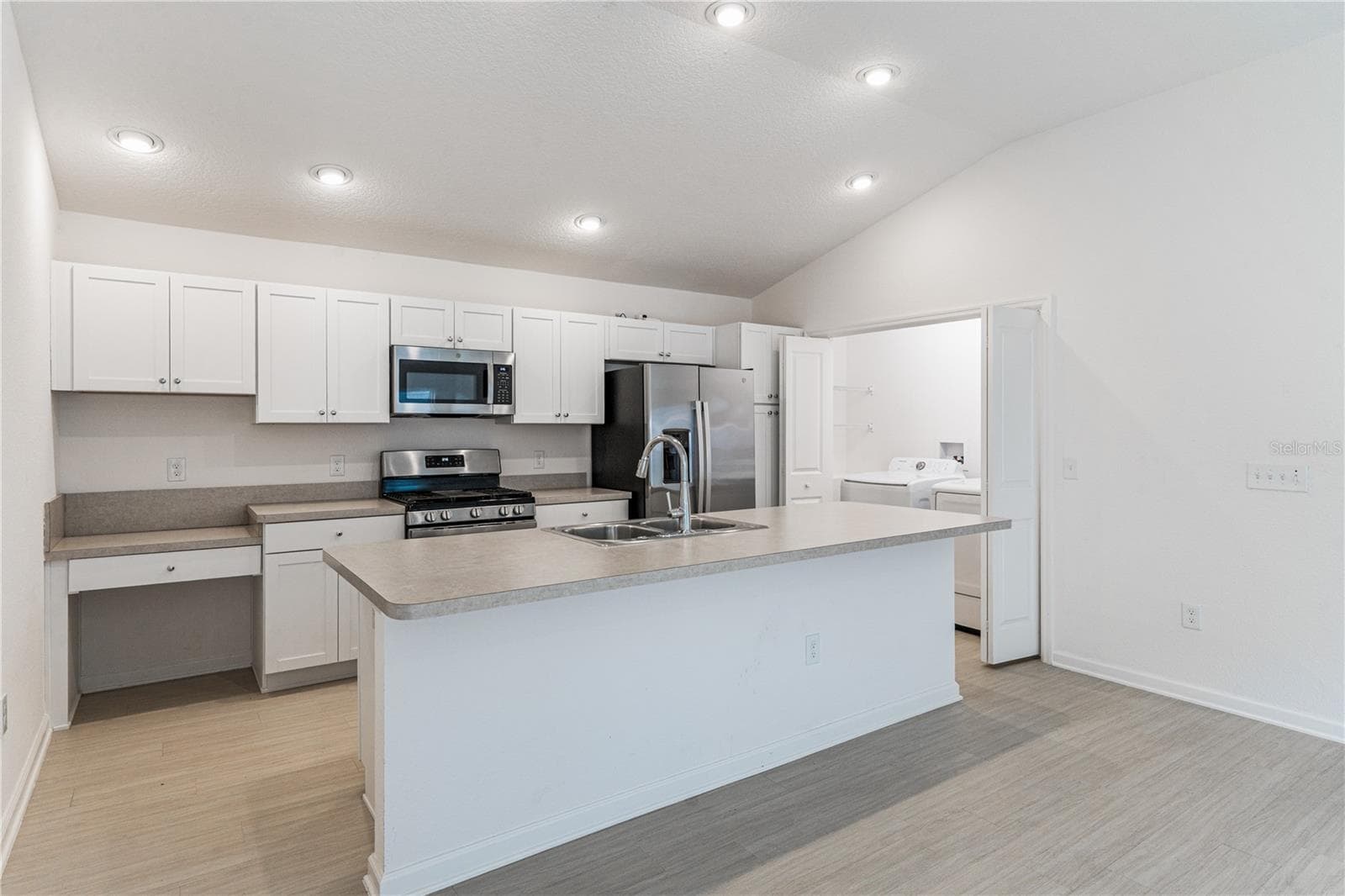 Single Family Residence at 7548 KUENHER CT, THE VILLAGES, photo 10 of 28