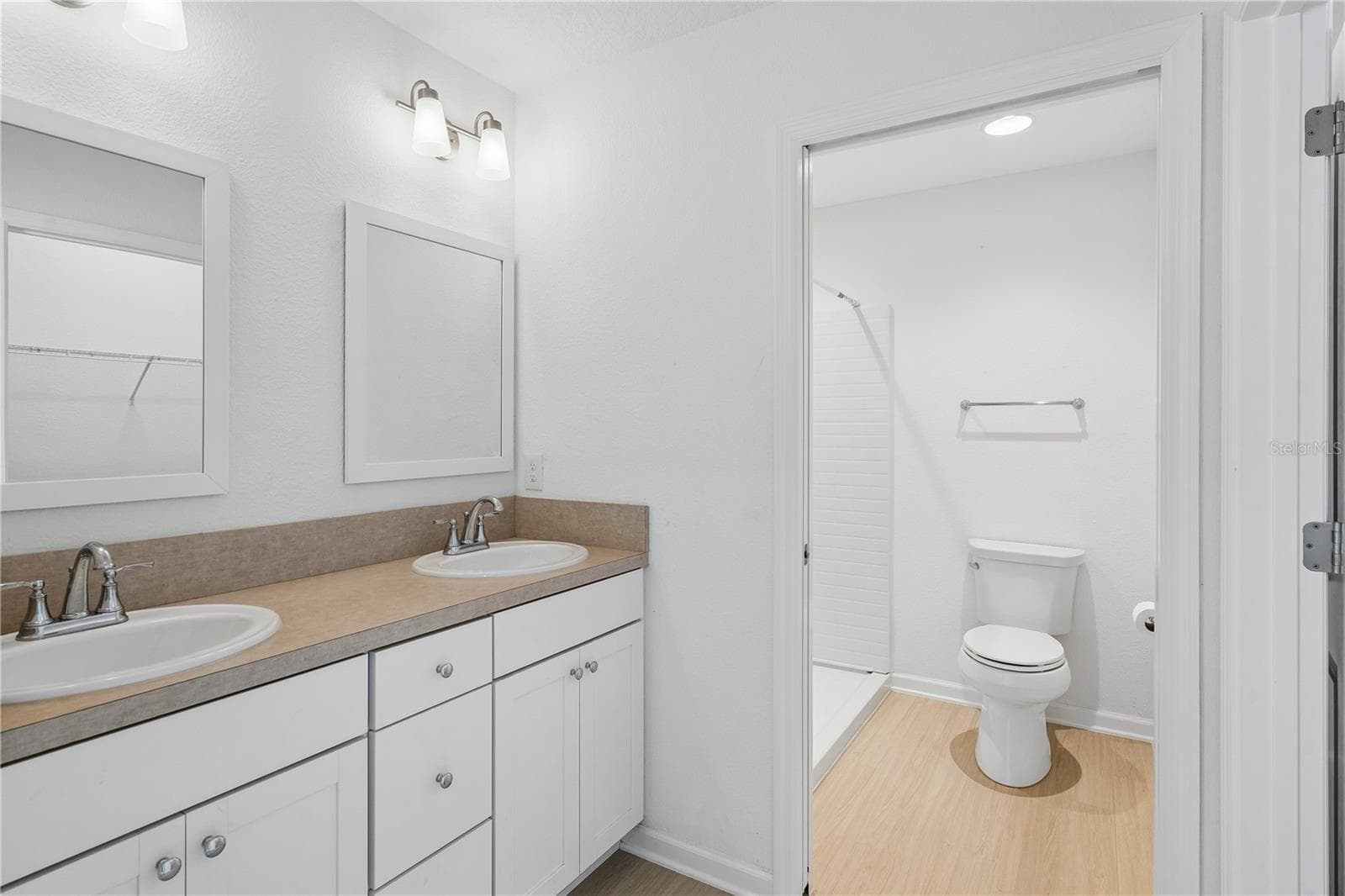 primary bath - 7548 KUENHER CT, THE VILLAGES