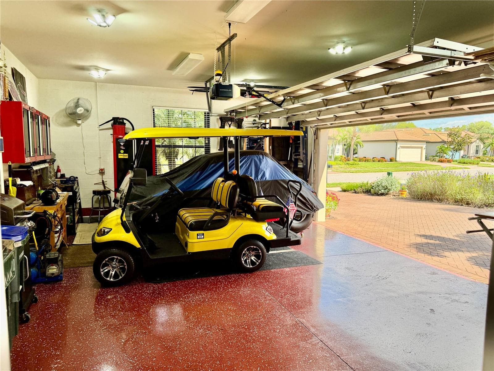 Oversized 2 car garage - 2436 ARUGULA DR, NORTH PORT