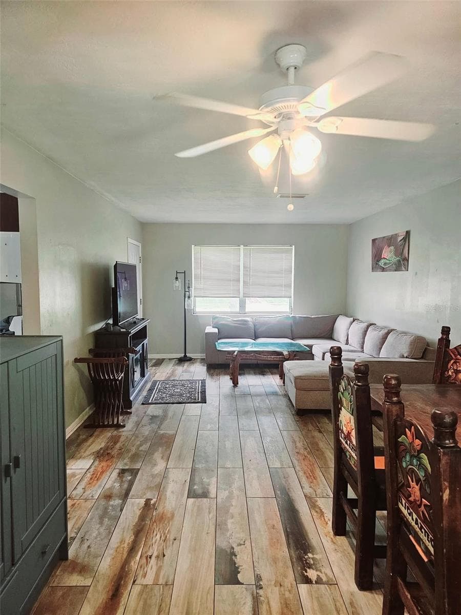 Single Family Residence at 2433 ADAMS AVE, DELTONA, photo 4 of 10