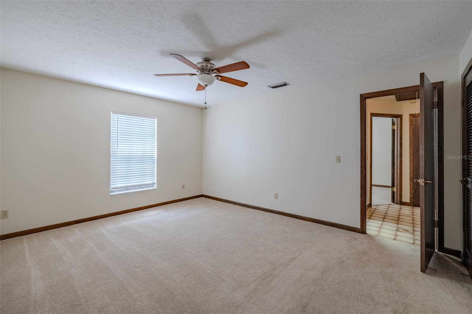 Single Family Residence at 501 BRYAN RD, BRANDON, photo 28 of 40