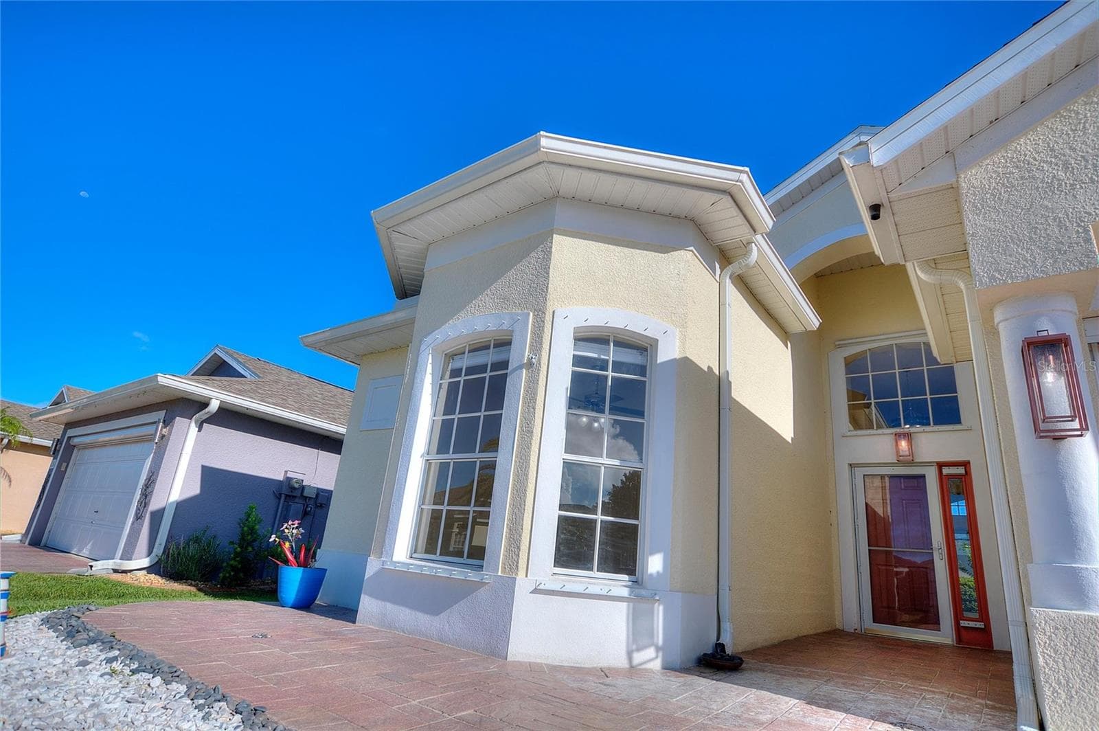 Hurricane shutters for entire house - 140 MOSS LN, DAVENPORT