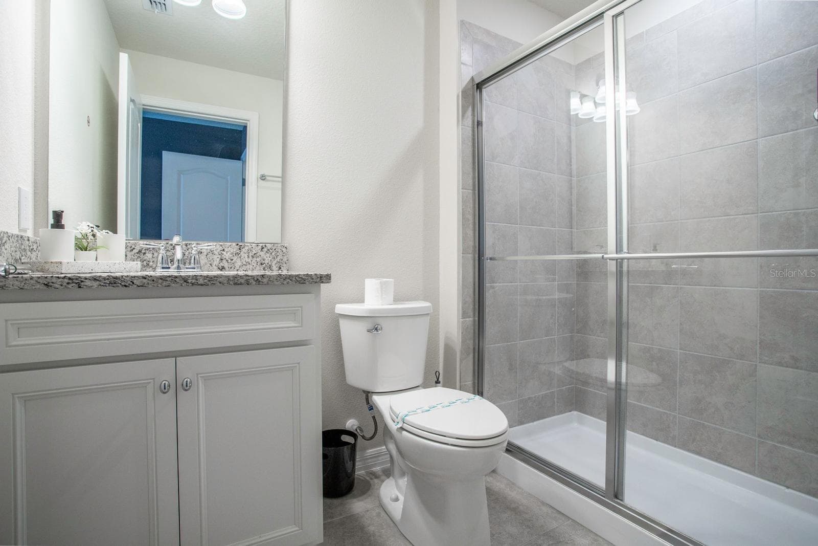 Townhouse at 7108 OAKMOSS LOOP, DAVENPORT, photo 15 of 33
