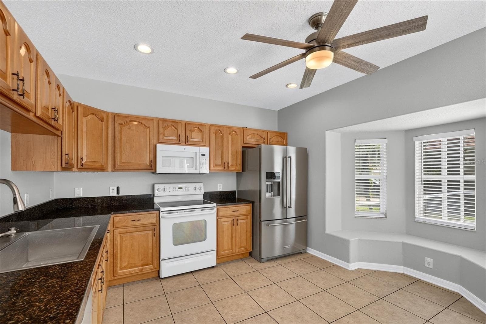 Single Family Residence at 4007 34TH ST E, BRADENTON, photo 7 of 45