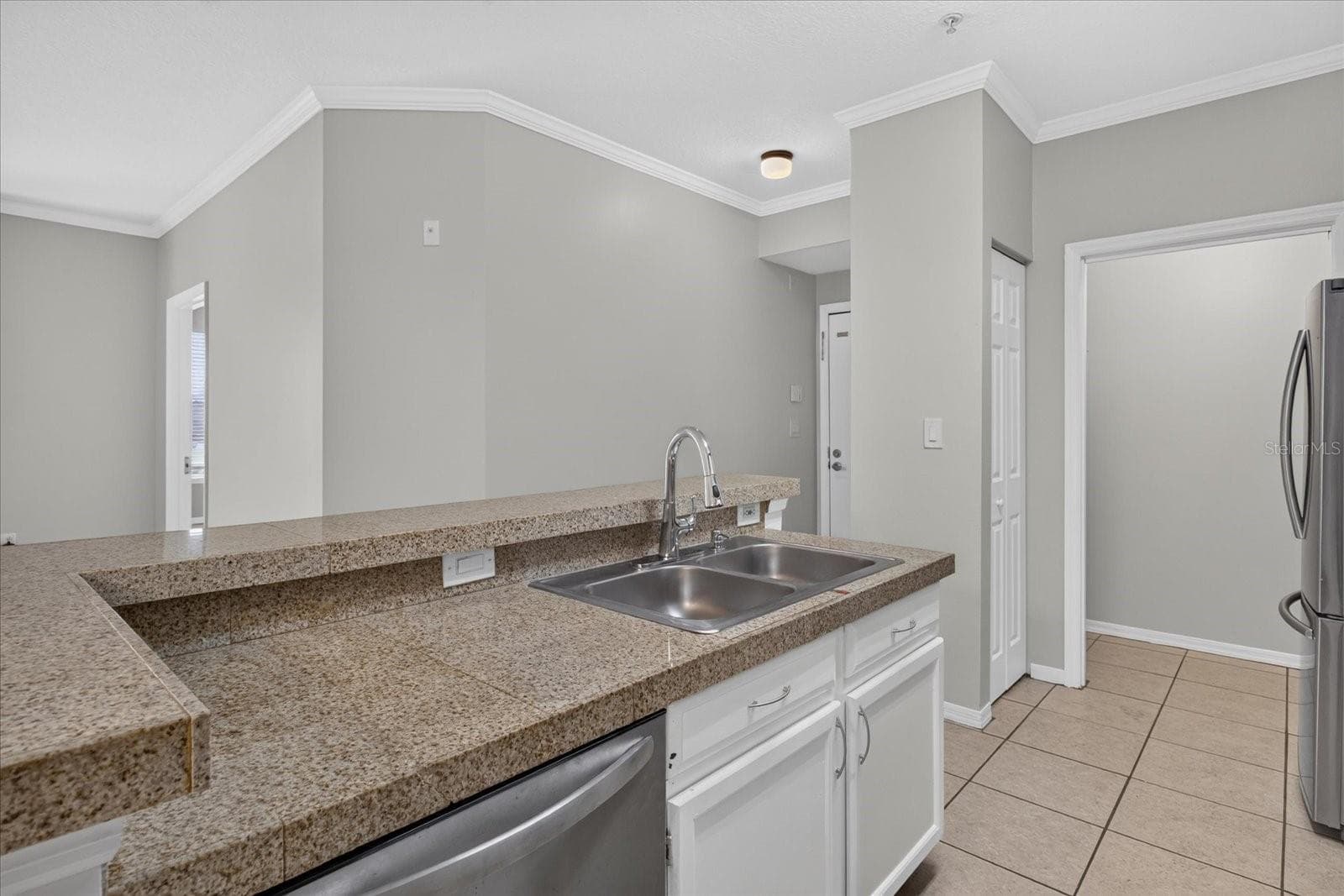 Condominium at 5608 PINNACLE HEIGHTS CIR #305, TAMPA, photo 17 of 34