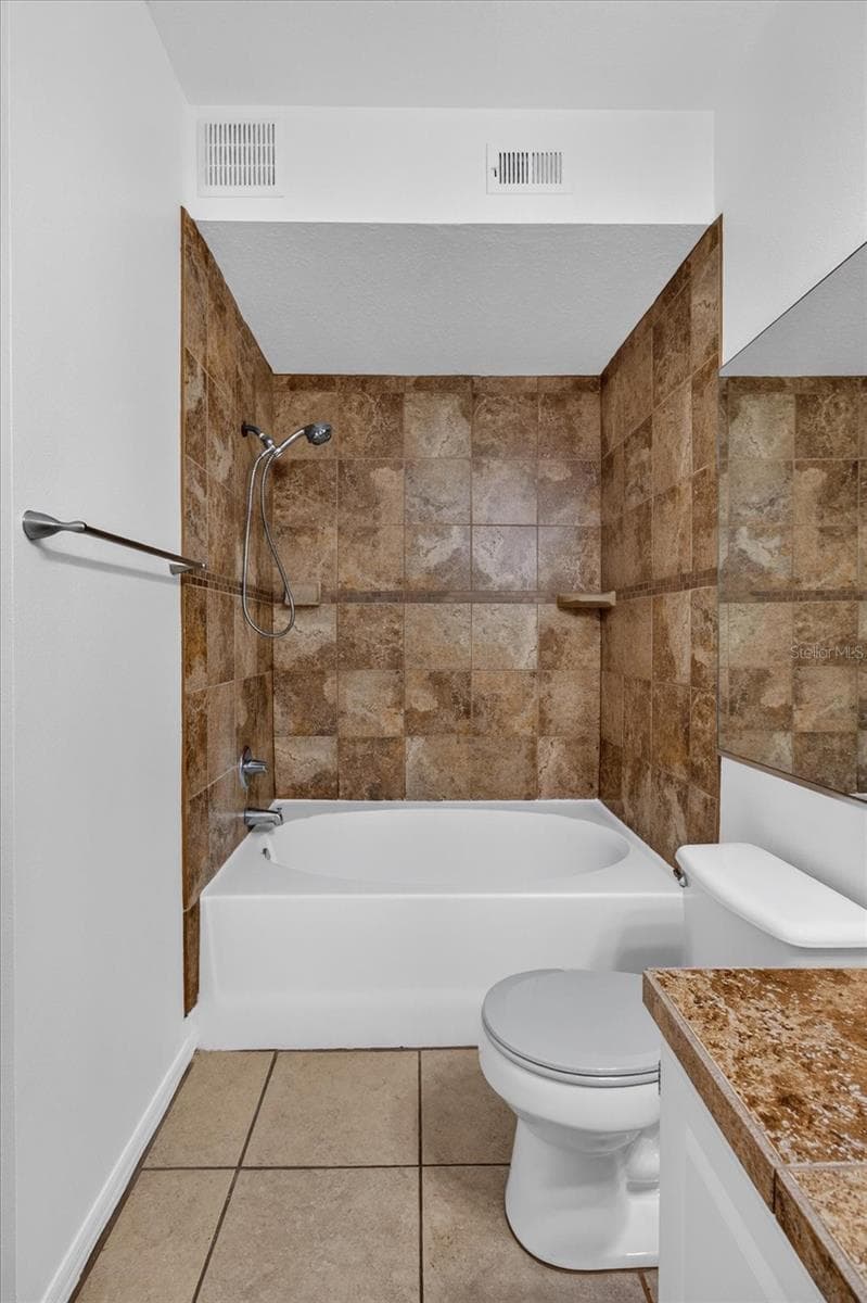 Condominium at 5608 PINNACLE HEIGHTS CIR #305, TAMPA, photo 24 of 34