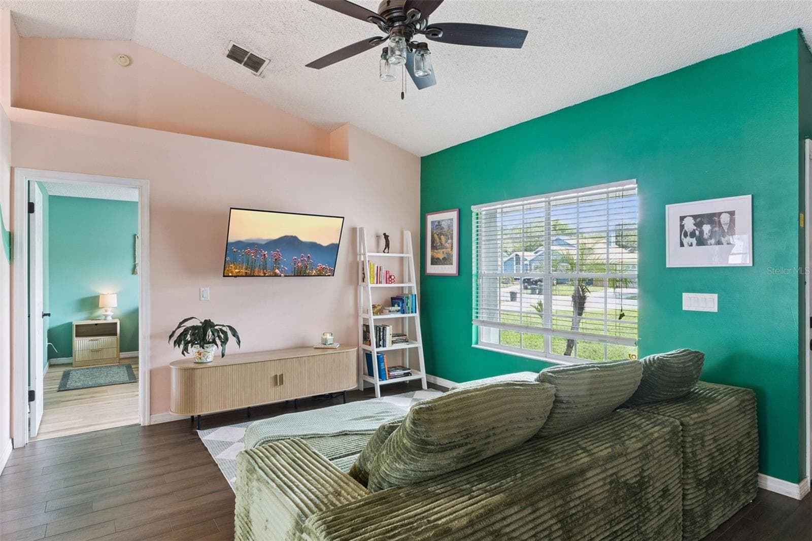 Single Family Residence at 204 S BRISTOL CIR, SANFORD, photo 11 of 43