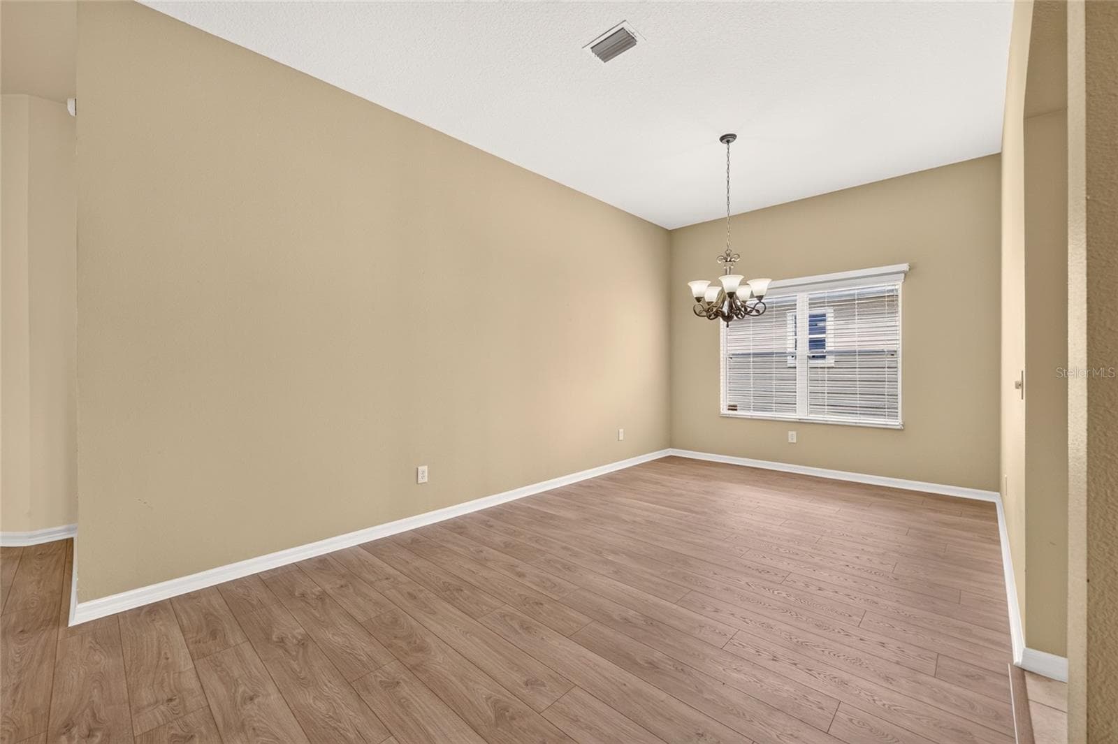 Single Family Residence at 2598 IRDELL AVE, THE VILLAGES, photo 8 of 44