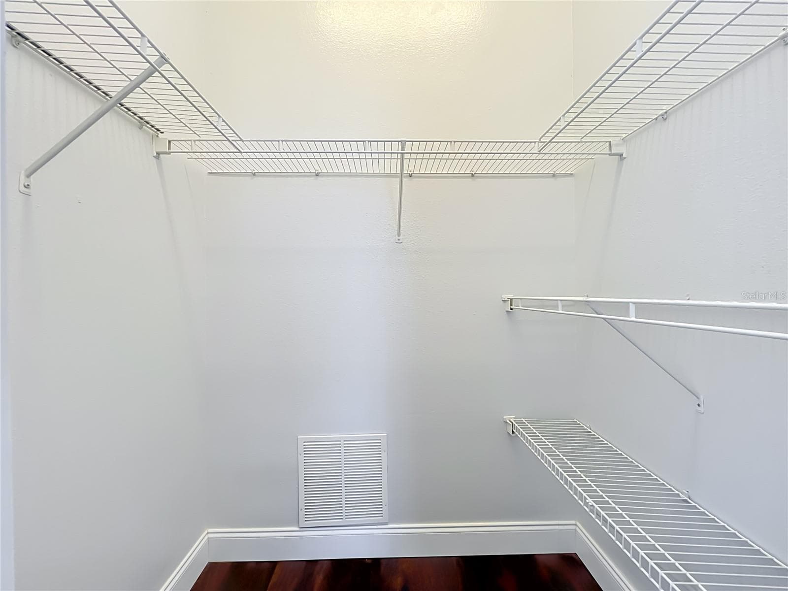 Walking closet - 1242 DARNABY WAY, ORLANDO