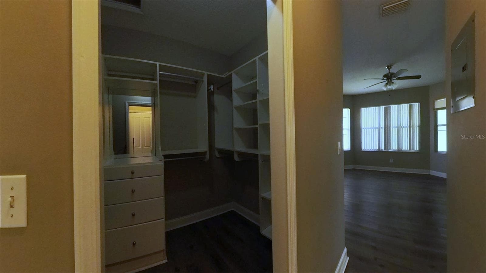 Single Family Residence at 2535 ARDON AVE, ORLANDO, photo 21 of 52