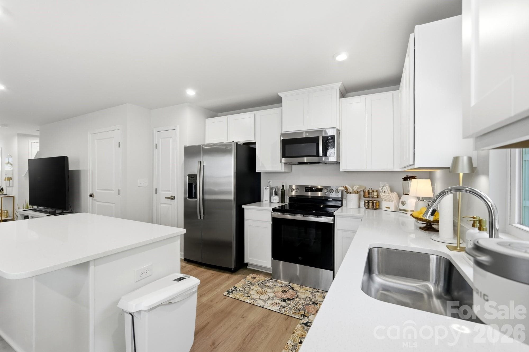 Kitchen - 5965 Granbury Drive, Kannapolis