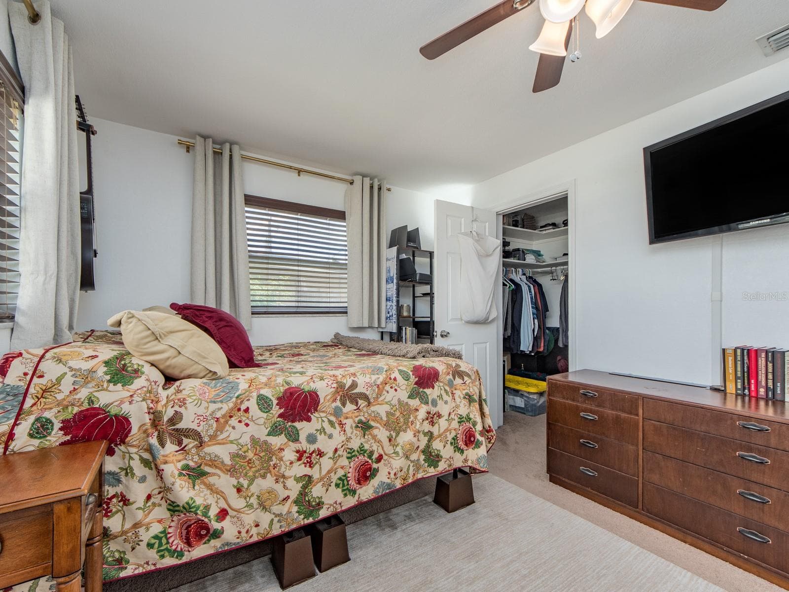bedroom 2 - 1679 WOODRIDGE DR, CLEARWATER