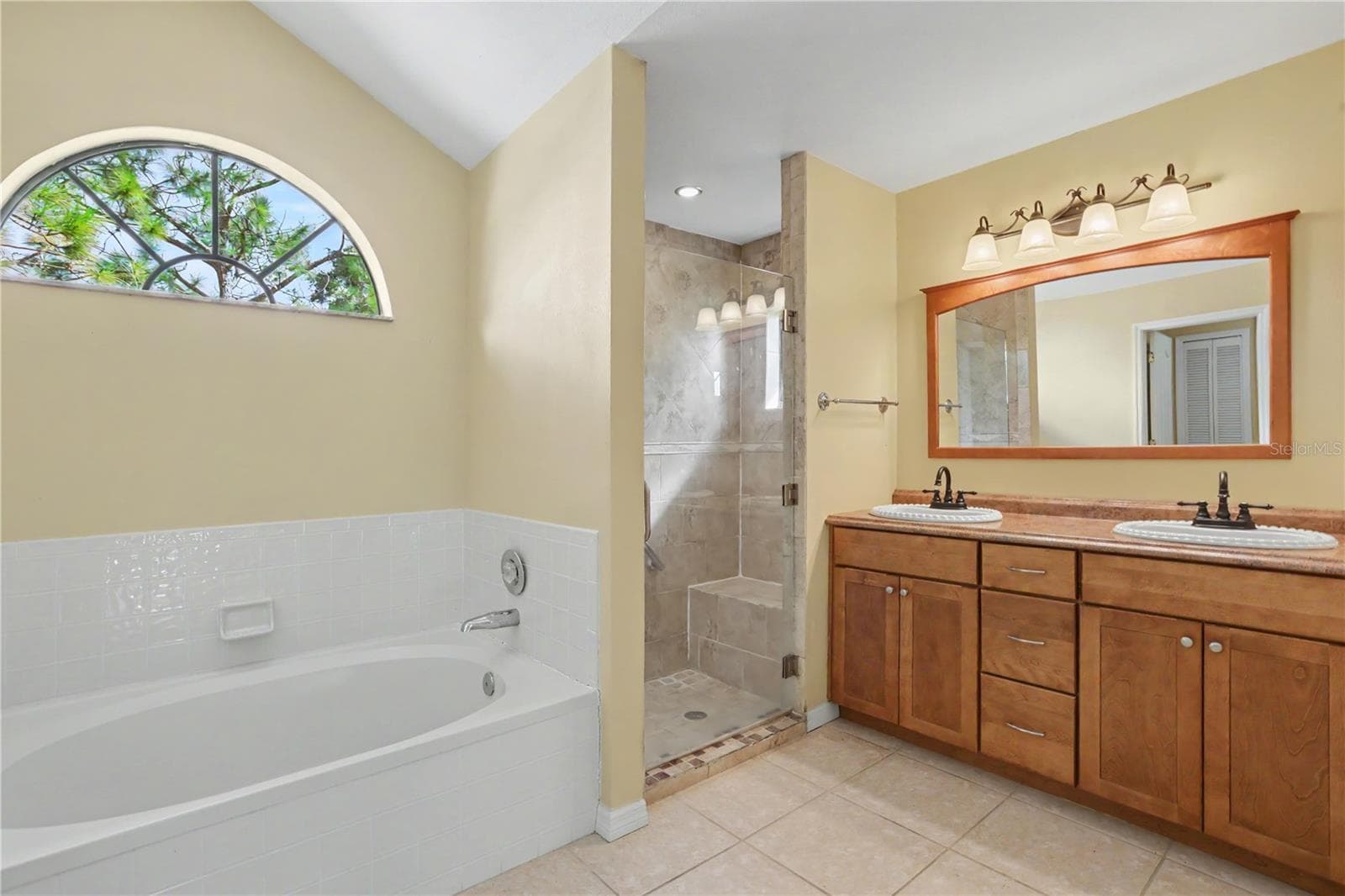 Primary Bath - 1703 PADDOCK DR, PLANT CITY