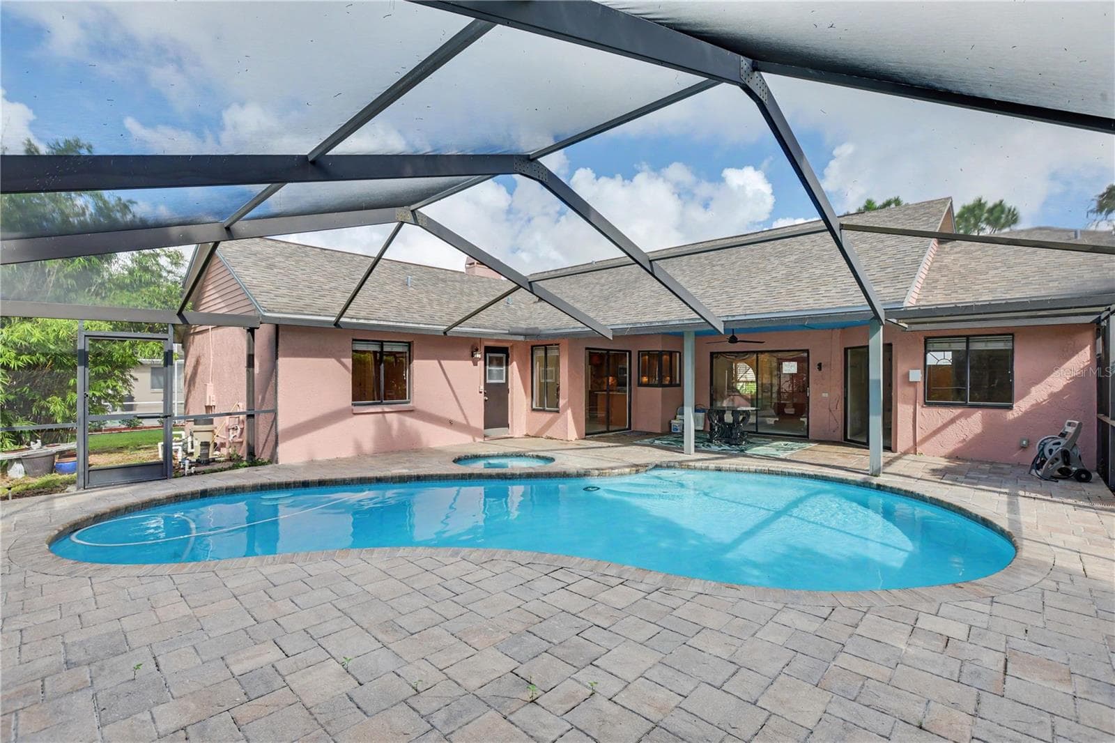 Brick Paved Lanai/Pool - 1703 PADDOCK DR, PLANT CITY
