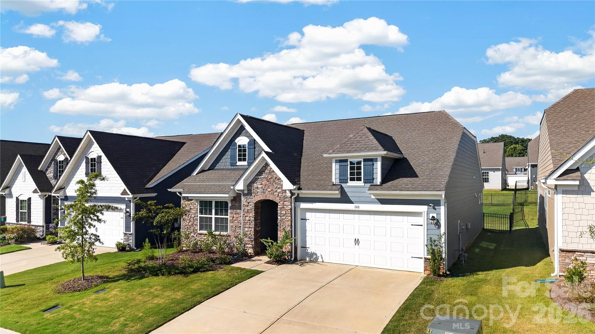 Single Family Residence at 108 Pampas Place, Statesville, photo 2 of 26