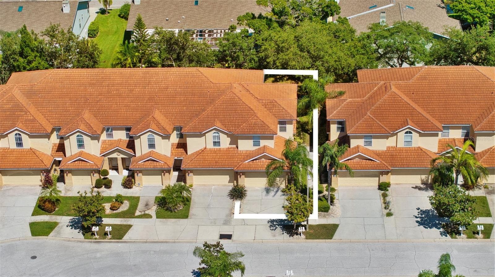 Townhouse at 1437 RIDGE TER, TARPON SPRINGS, photo 3 of 42