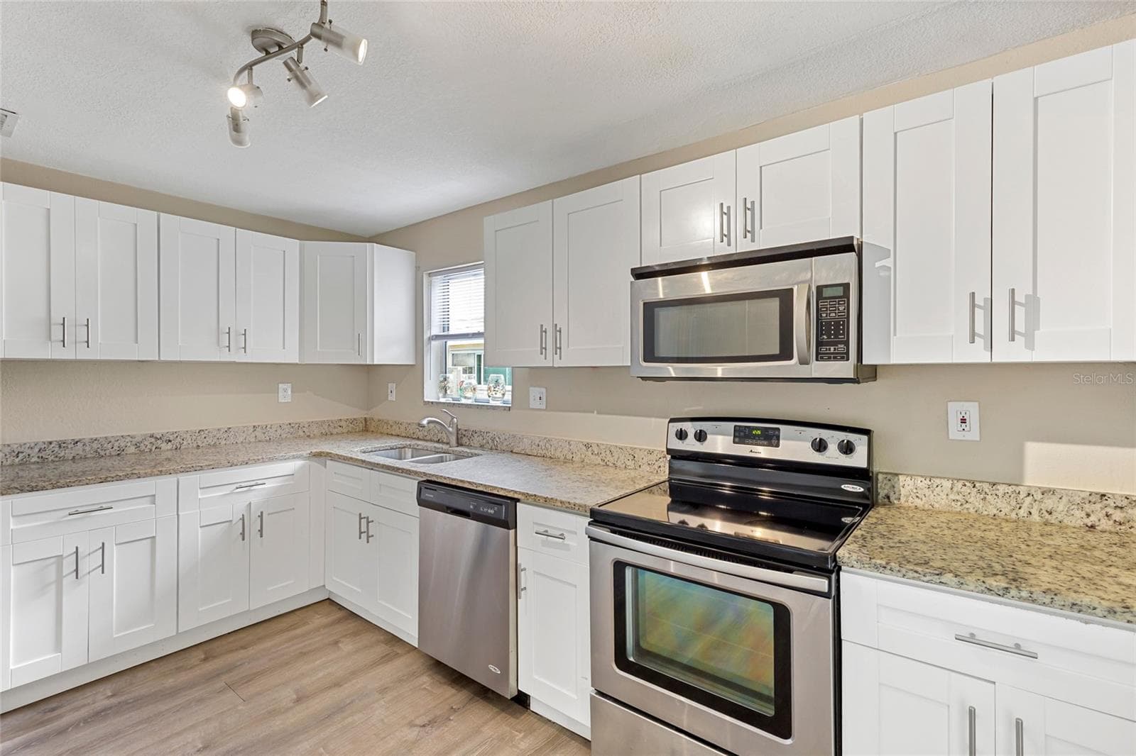 Single Family Residence at 118 DAVID AVE, CLEARWATER, photo 9 of 43