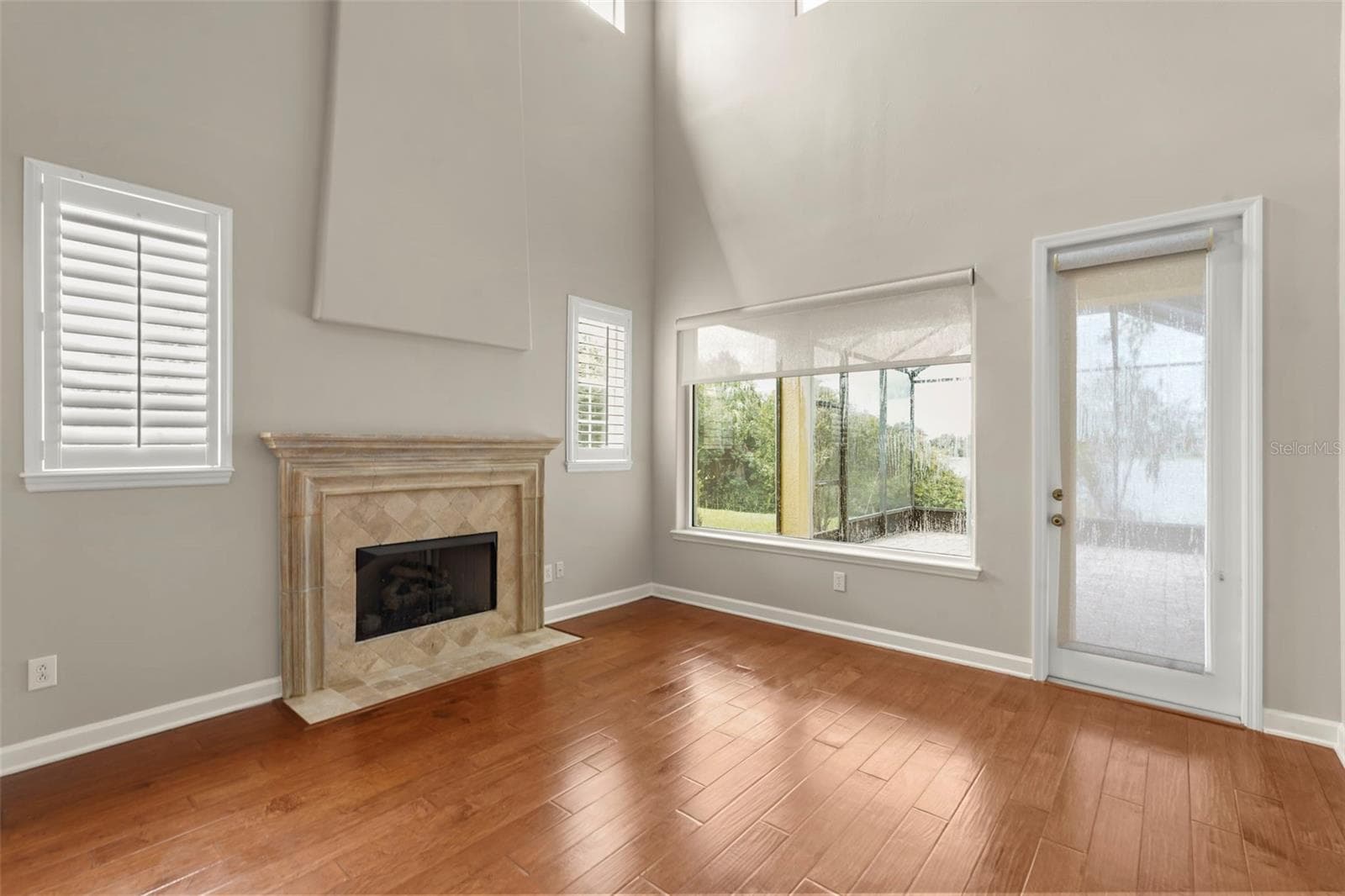 Townhouse at 1775 LAKE SIDE AVE, DAVENPORT, photo 5 of 51