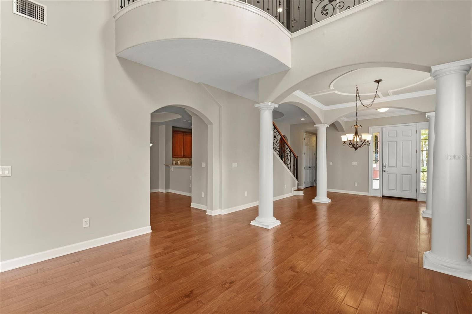 Townhouse at 1775 LAKE SIDE AVE, DAVENPORT, photo 7 of 51