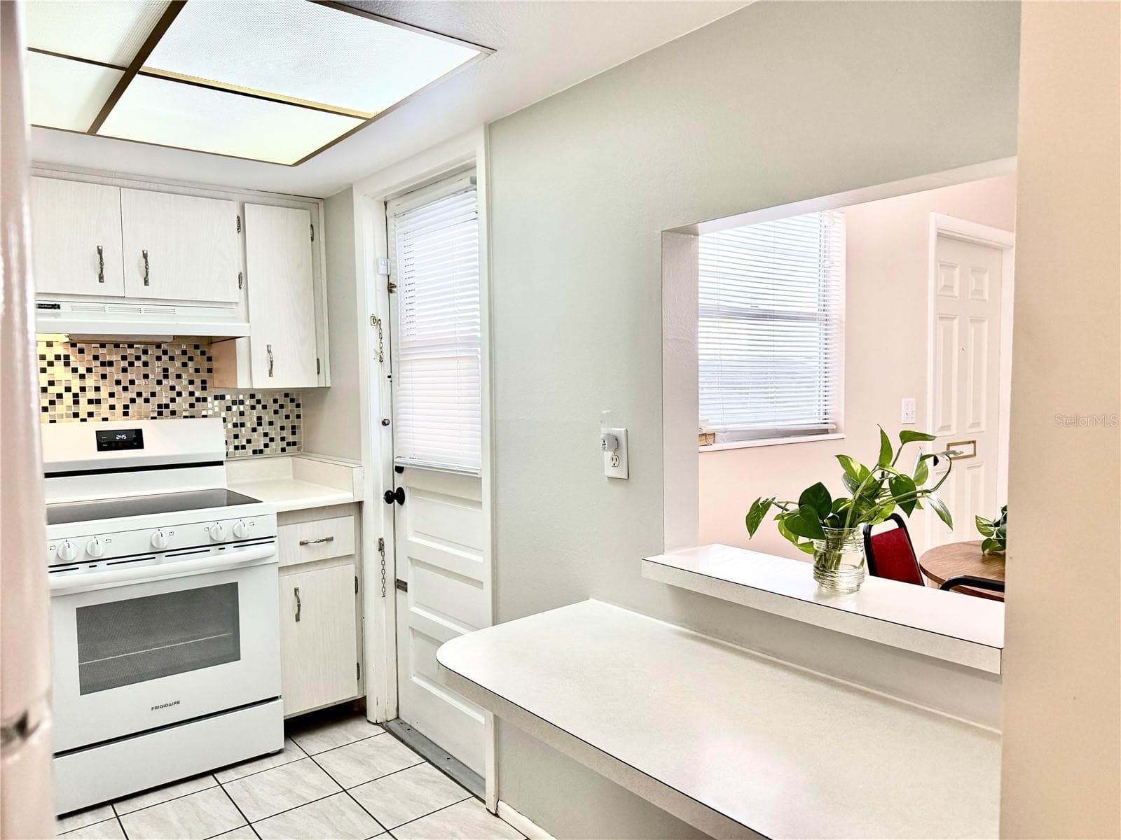 Villa at 6105 CORAL WAY, BRADENTON, photo 11 of 22