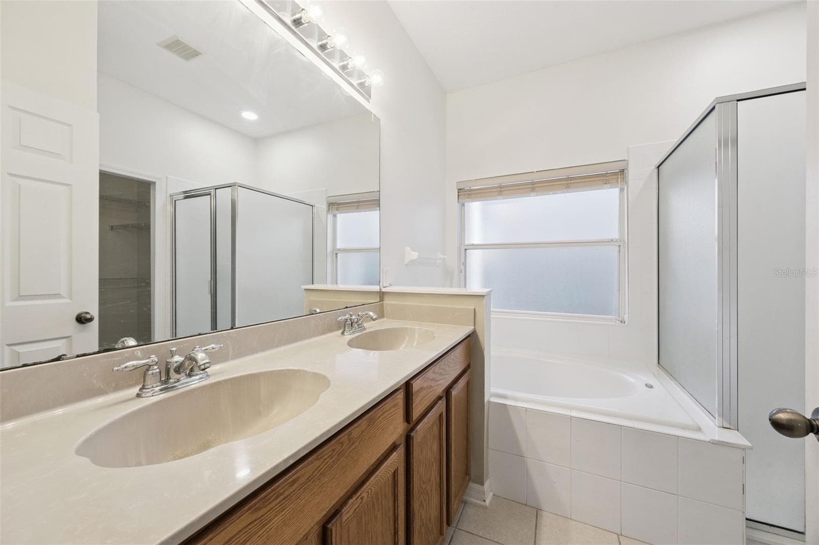 Primary Bathroom Downstairs - 14720 SWEET ACACIA DR, ORLANDO