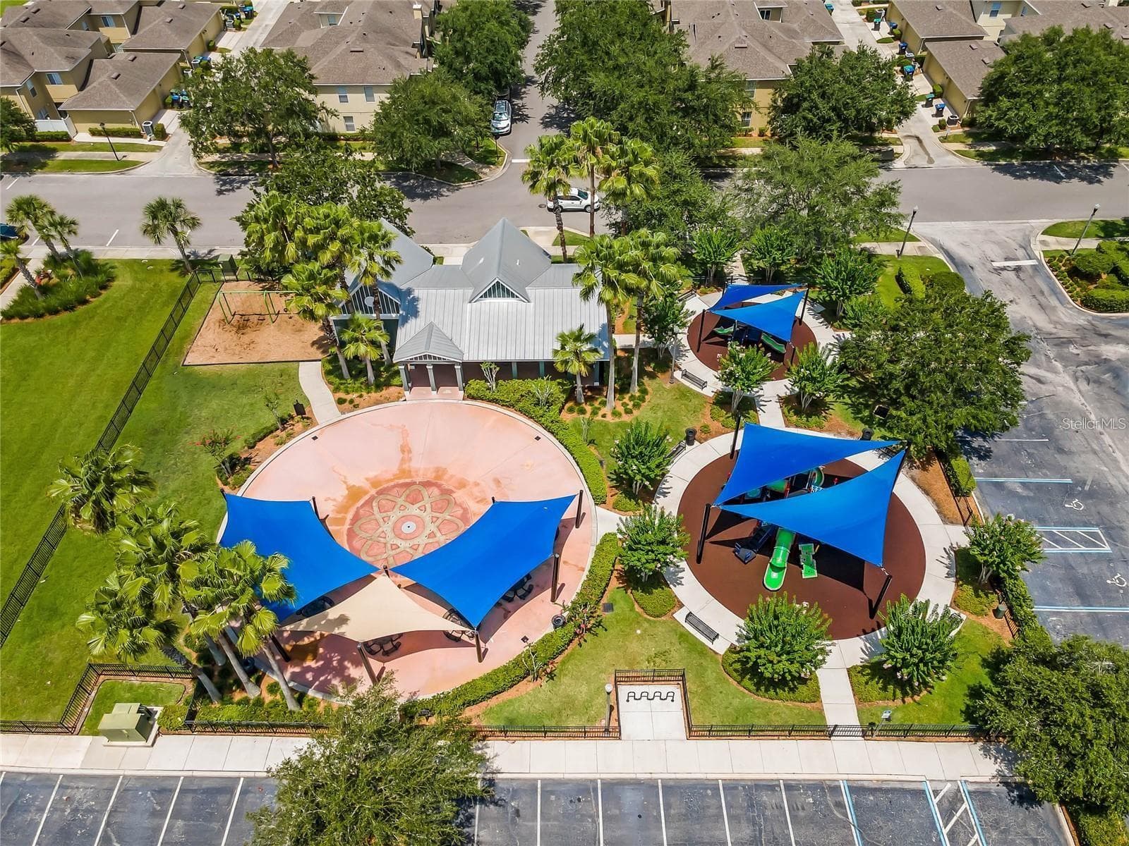 Community Splashpad & Park - 14720 SWEET ACACIA DR, ORLANDO