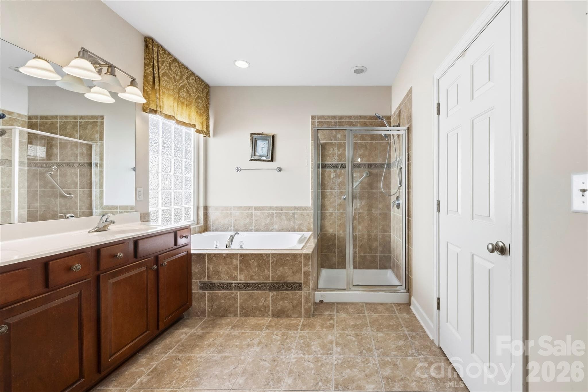 Single Family Residence at 13210 Arbor Day Court, Charlotte, photo 22 of 40