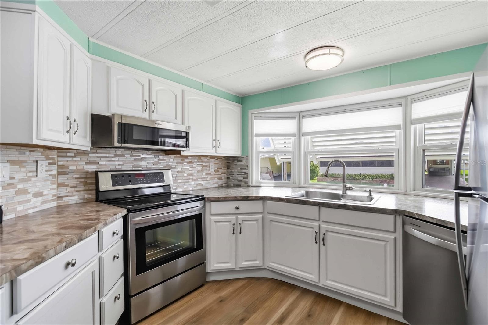 Manufactured Home at 4312 14TH ST E, ELLENTON, photo 13 of 44