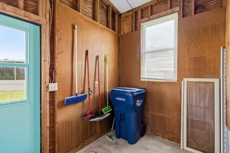 attached storage room - 4312 14TH ST E, ELLENTON