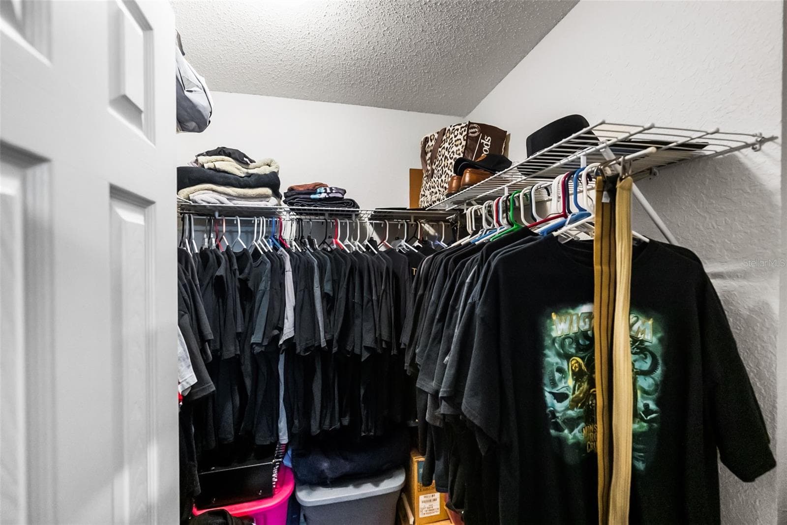Walk In Closet - 200 COUNTRY CLUB DR #108, LARGO