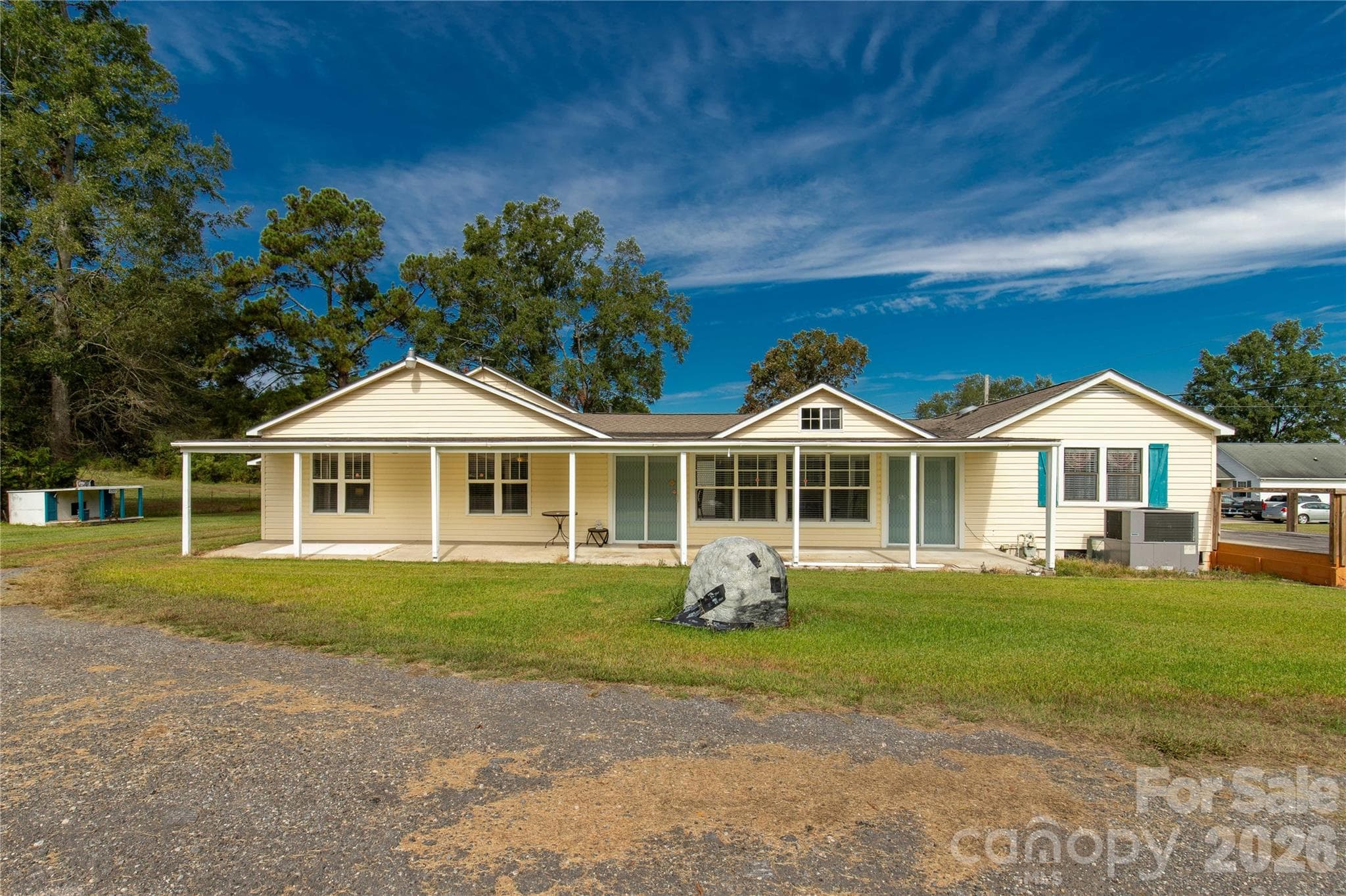 Single Family Residence at Lancaster, photo 4 of 78