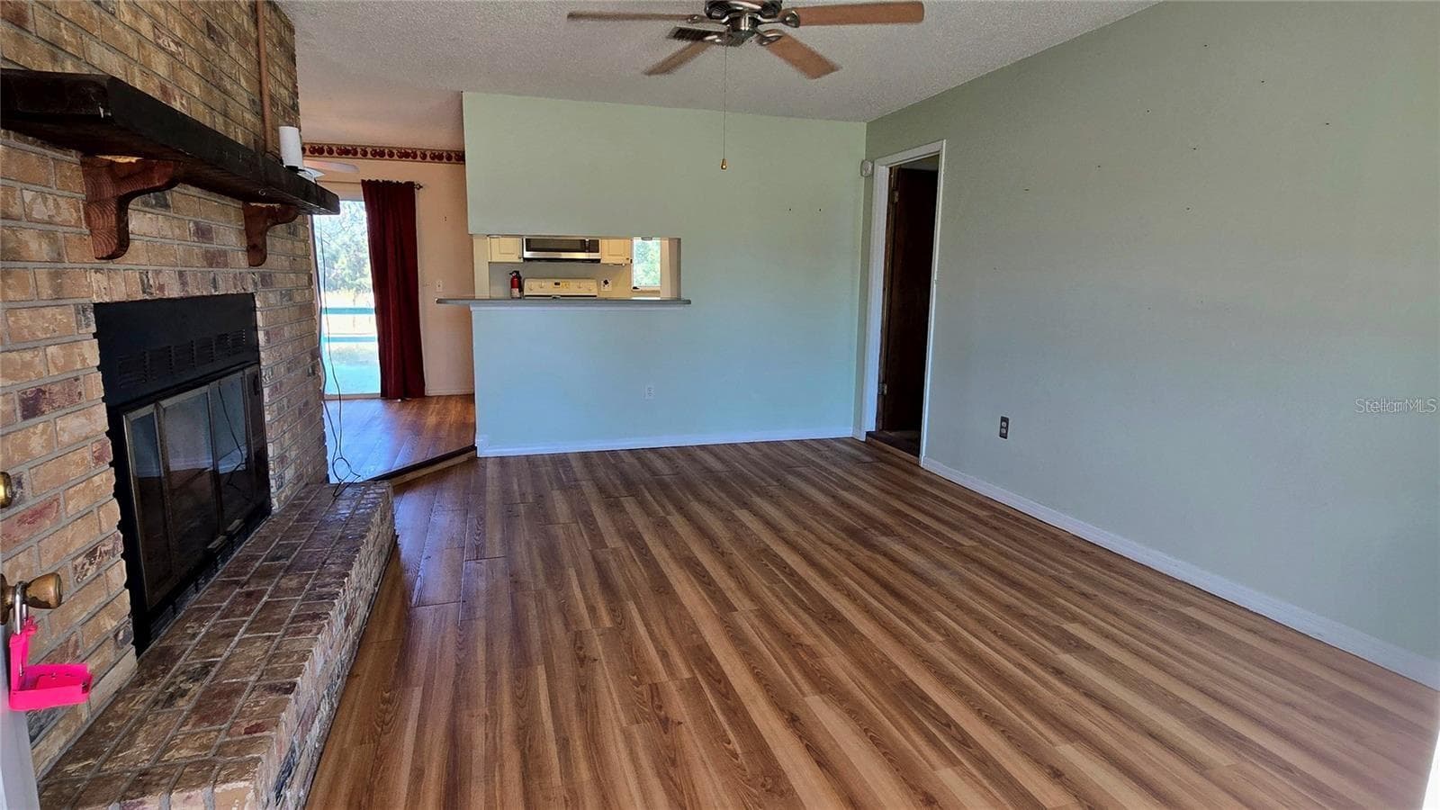 Living Room - 11346 CIRCLE WAY, LEESBURG
