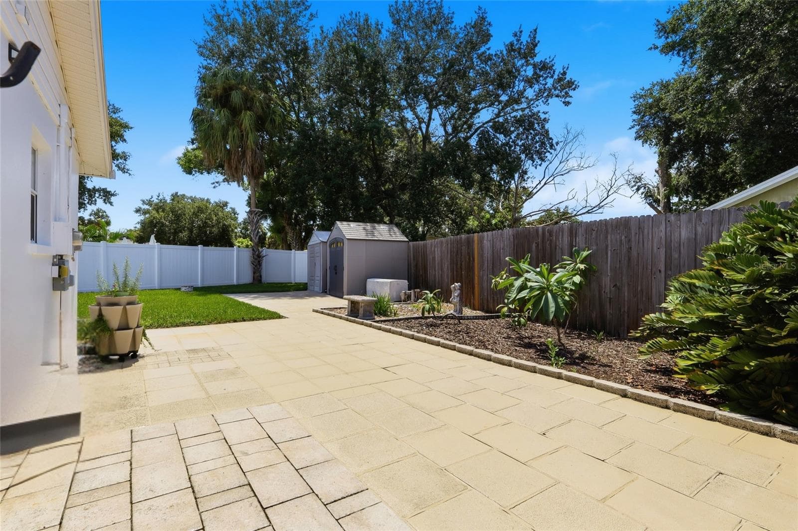 Single Family Residence at 8403 S FLINTROCK CT, TAMPA, photo 37 of 43