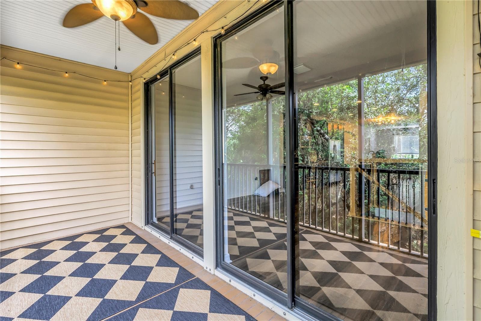 Townhouse at 9715 BAY GROVE LN, TAMPA, photo 37 of 57