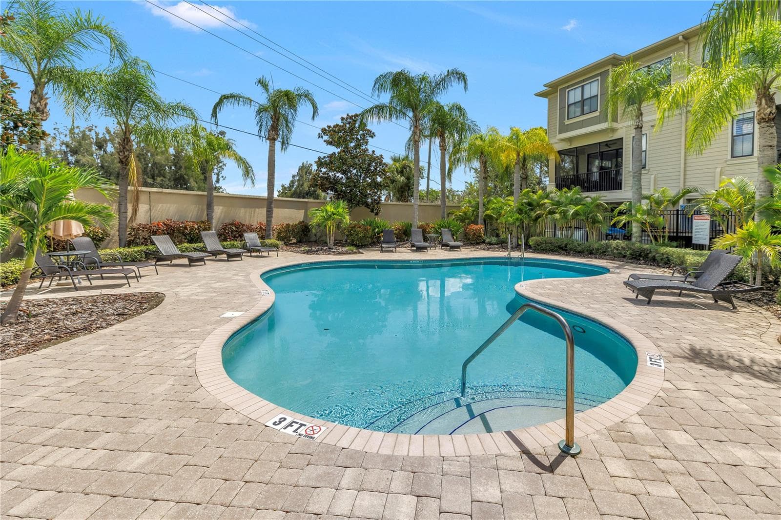 Townhouse at 9715 BAY GROVE LN, TAMPA, photo 39 of 57
