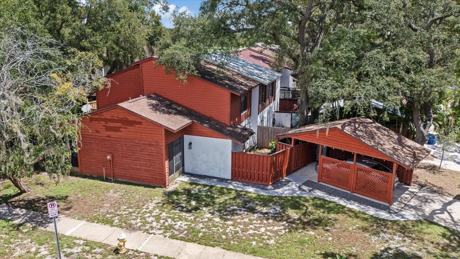 803 FAIRWOOD LN