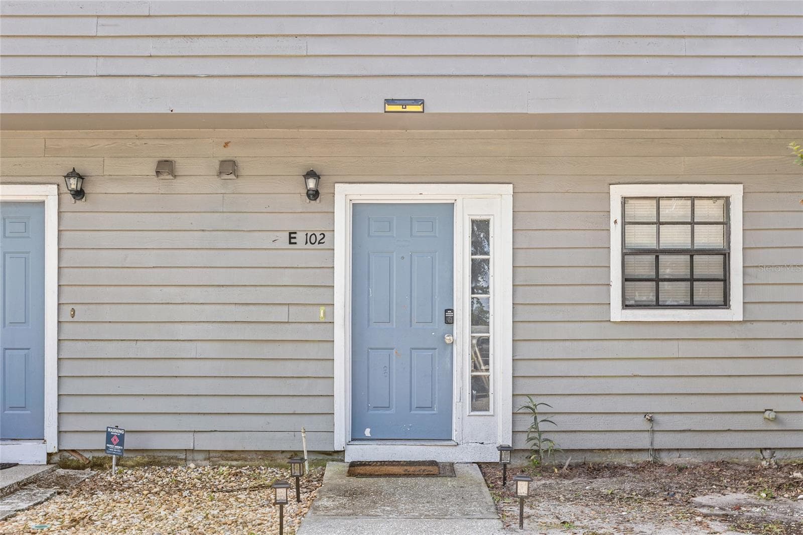 Townhouse at 1910 W SLIGH AVE #E102, TAMPA, photo 3 of 31