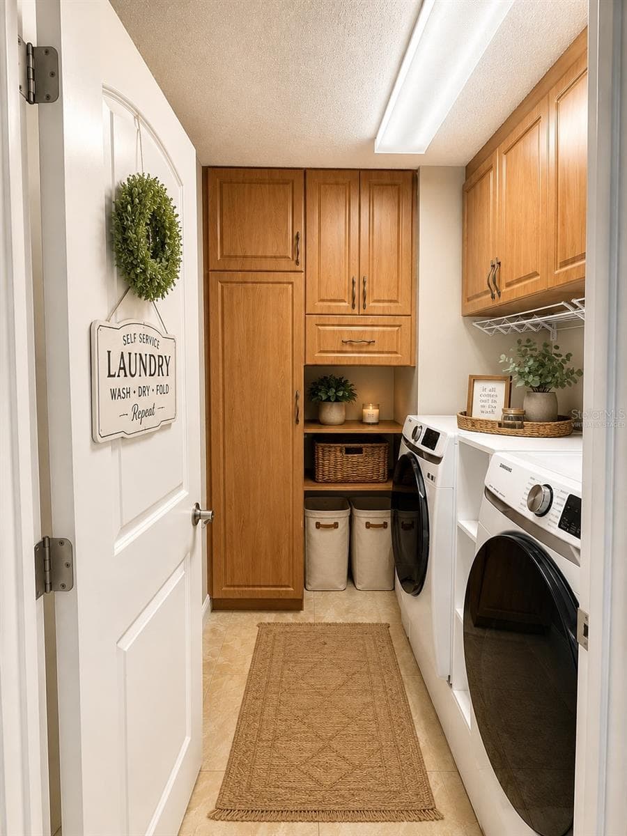 virtually staged - 6518 APPALOOSA DR, TAMPA