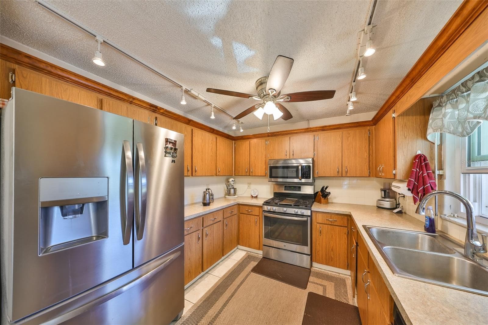 Single Family Residence at 672 ALLEGHENY DR, SUN CITY CENTER, photo 20 of 47