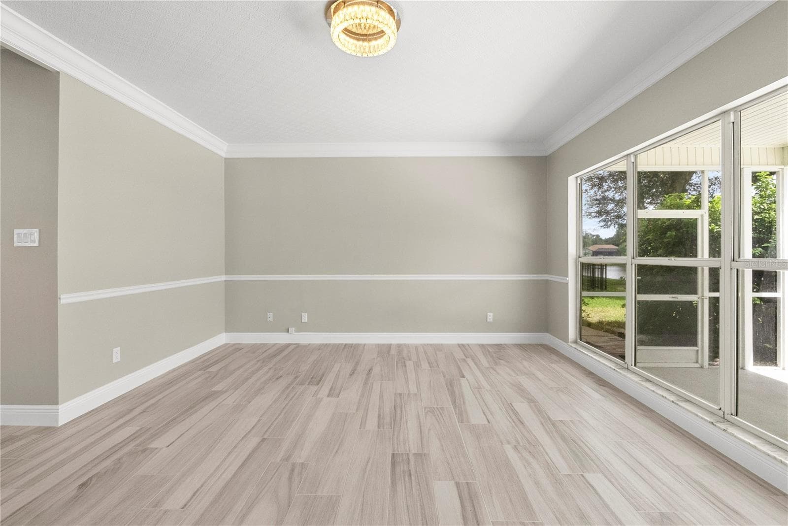 Single Family Residence at 17919 CLEAR LAKE DR, LUTZ, photo 14 of 62