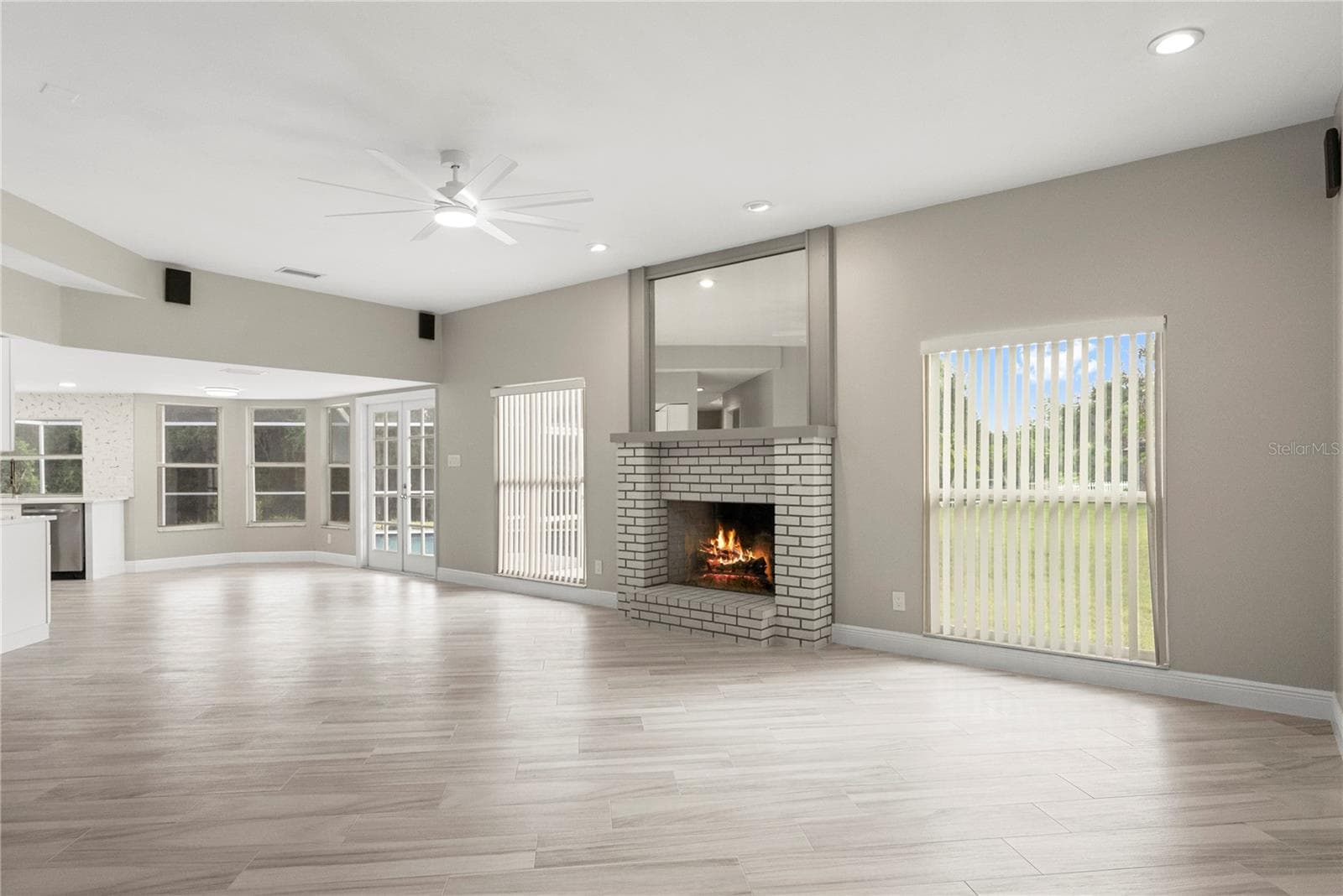 Single Family Residence at 17919 CLEAR LAKE DR, LUTZ, photo 21 of 62