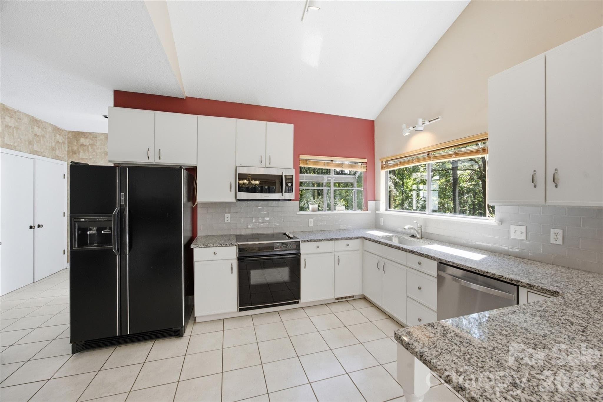 Single Family Residence at 13432 Windward Cove, Charlotte, photo 4 of 43