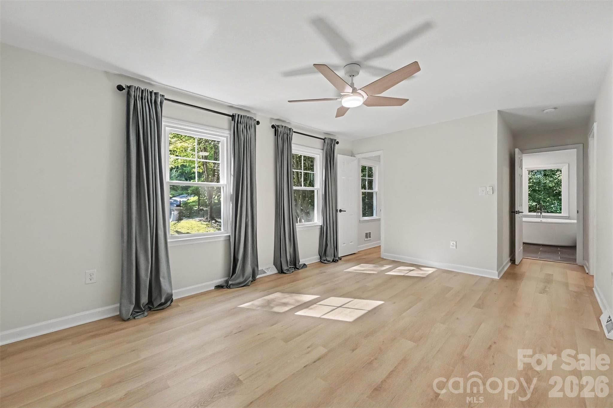Single Family Residence at 7505 Hawkstand Lane, Charlotte, photo 20 of 41