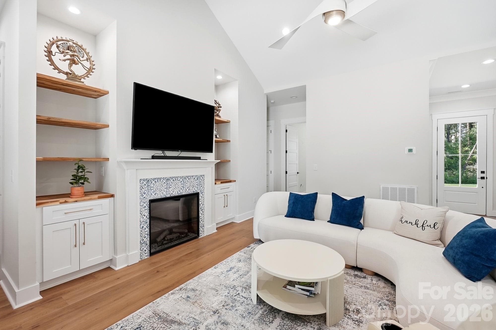 Single Family Residence at 369 Sunderland Road, Belmont, photo 12 of 39