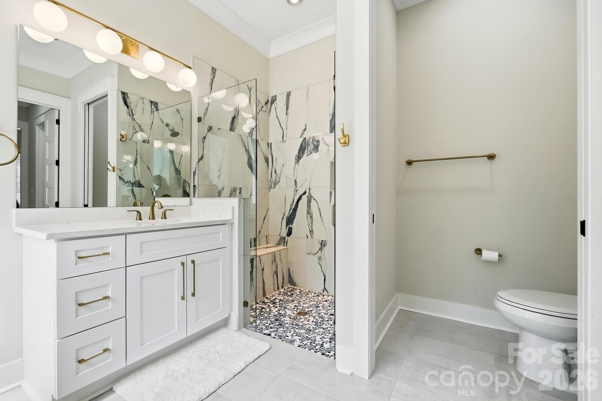 Single Family Residence at 369 Sunderland Road, Belmont, photo 21 of 39